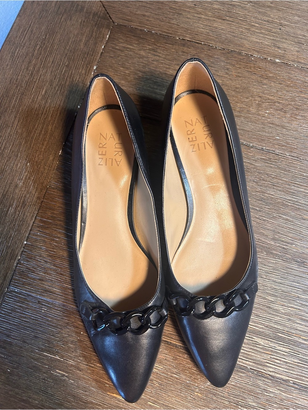 Naturalizer leather flats size 9 - Picture 4 of 10